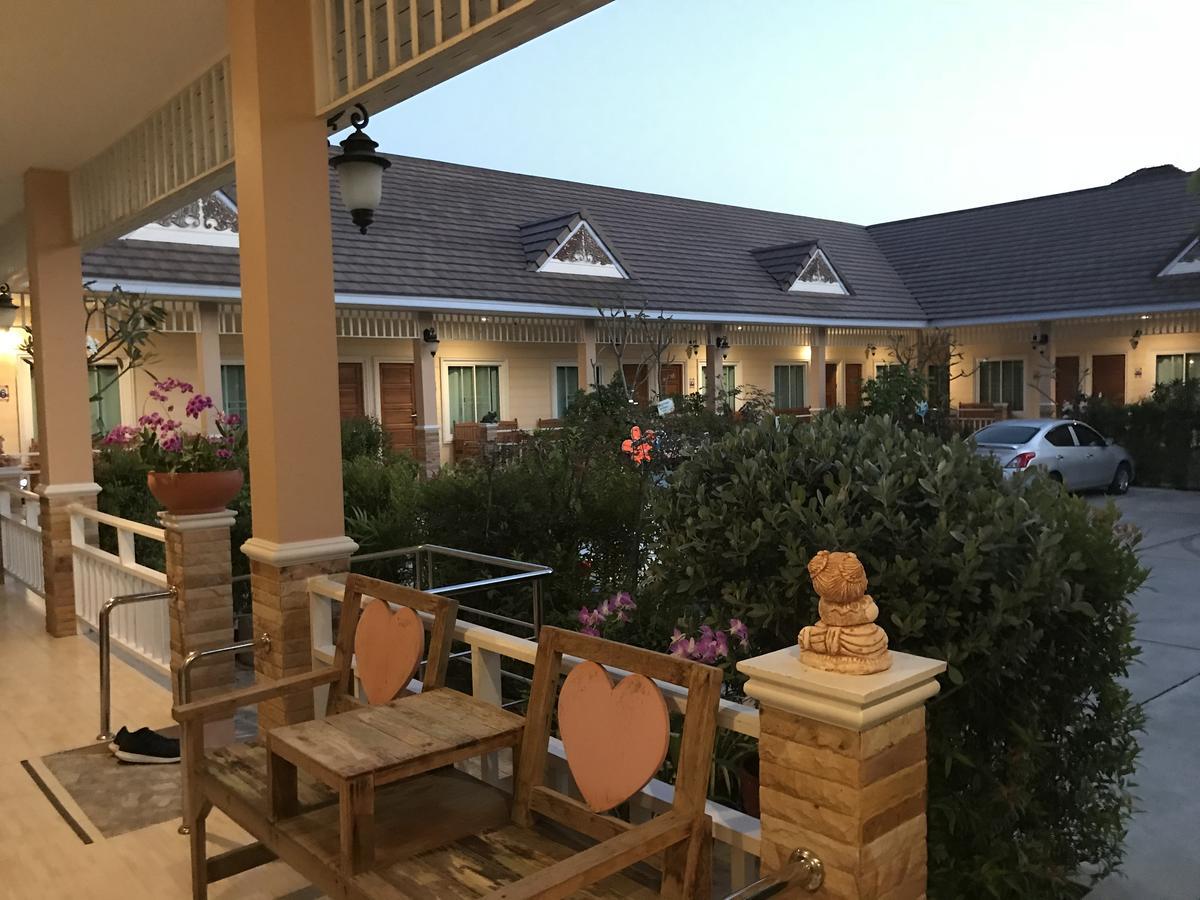 Suksopha Resort Prachuap Khiri Khan Exterior foto